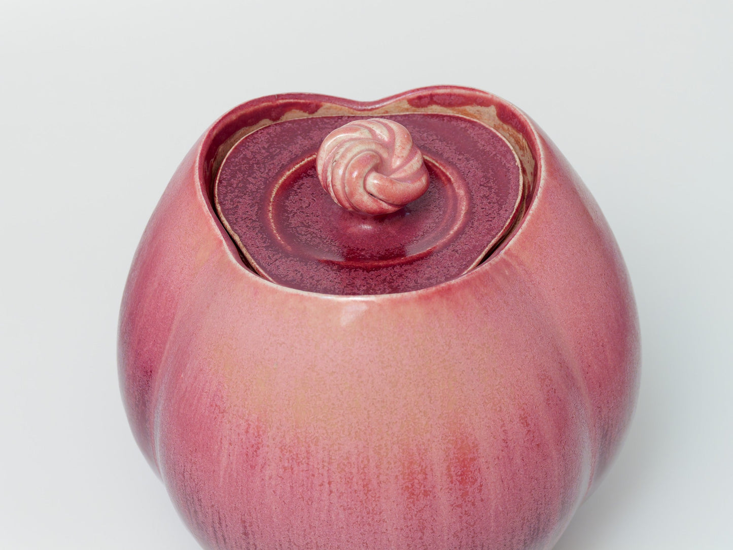 Crimson purple water jar | Hiroshi Sakaguchi