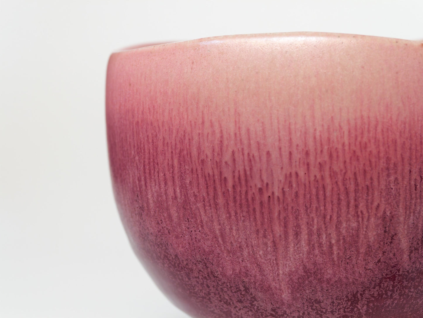 Crimson-purple tea bowl | Hiroshi Sakaguchi