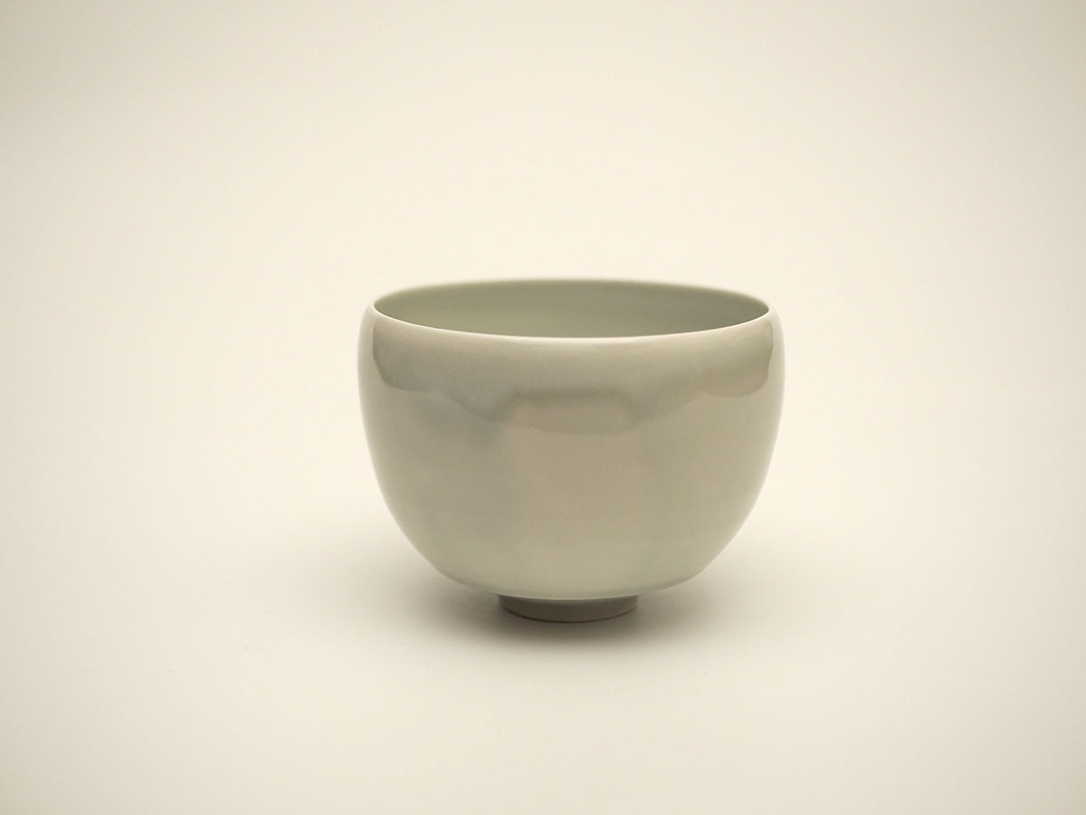 青白瓷茶盌|細川令子|BloomJapan