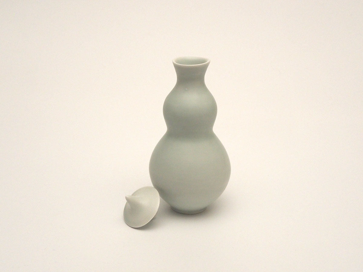 青白瓷瓶酒器|細川令子|BloomJapan