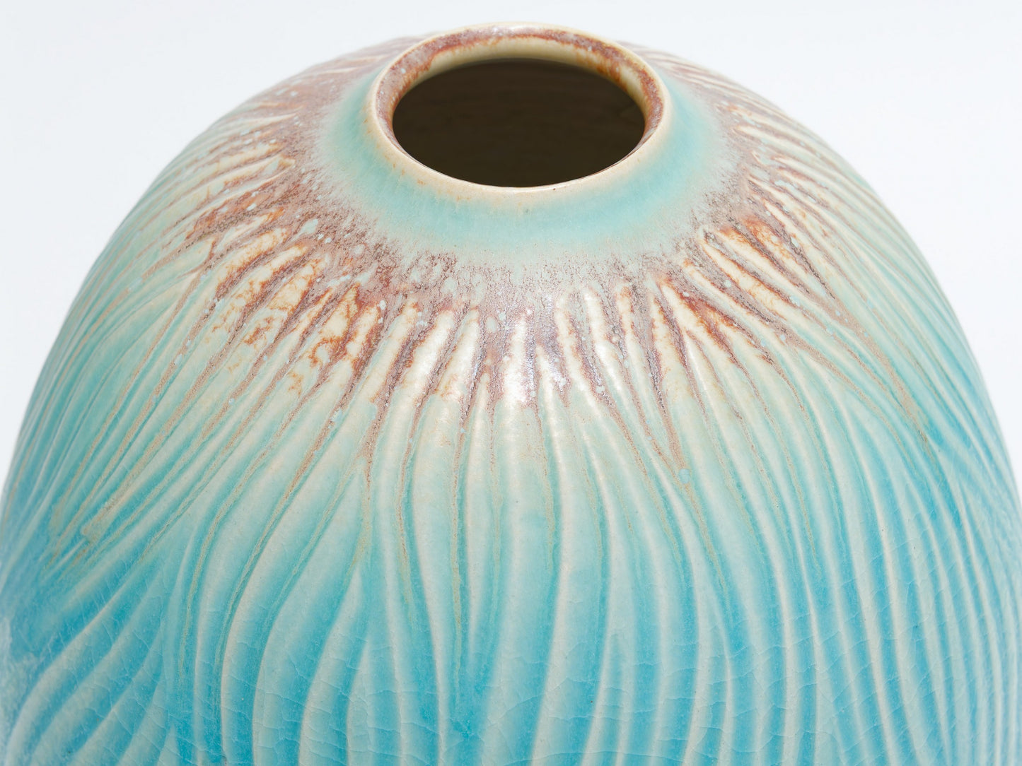 碧彩クシ目壷｜青山鉄郎