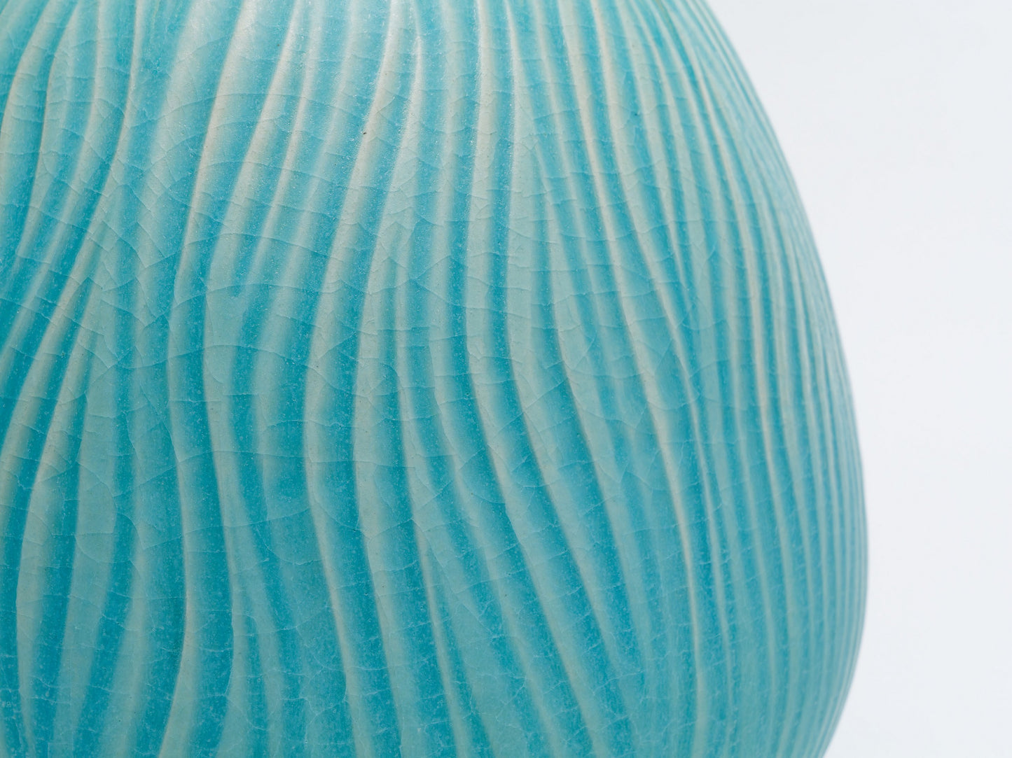 碧彩クシ目壷｜青山鉄郎