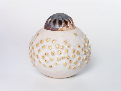 Shino gold-painted incense burner | Ikuhiko Shibata