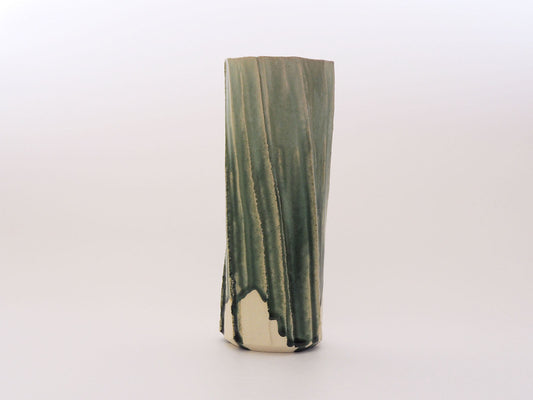 Oribe flower vase | Yutaka Kato