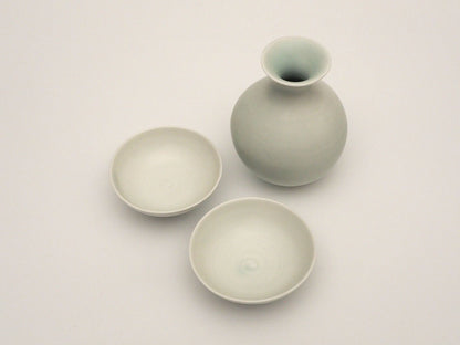 青白瓷酒器揃｜細川令子｜BloomJapan